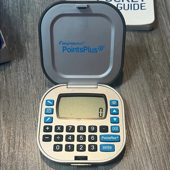 Weight Watchers PointsPlus Dining Set with Pocket Guide and Points Plus Calcu - Picture 5 of 9